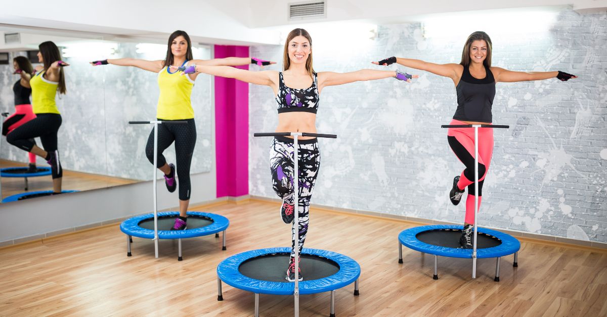 Read more about the article En omfattende guide til, hvordan du bruger en fitness-trampolin til effektiv træning